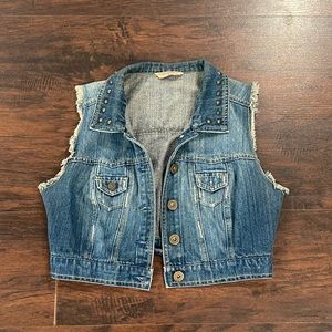 Jean Vest